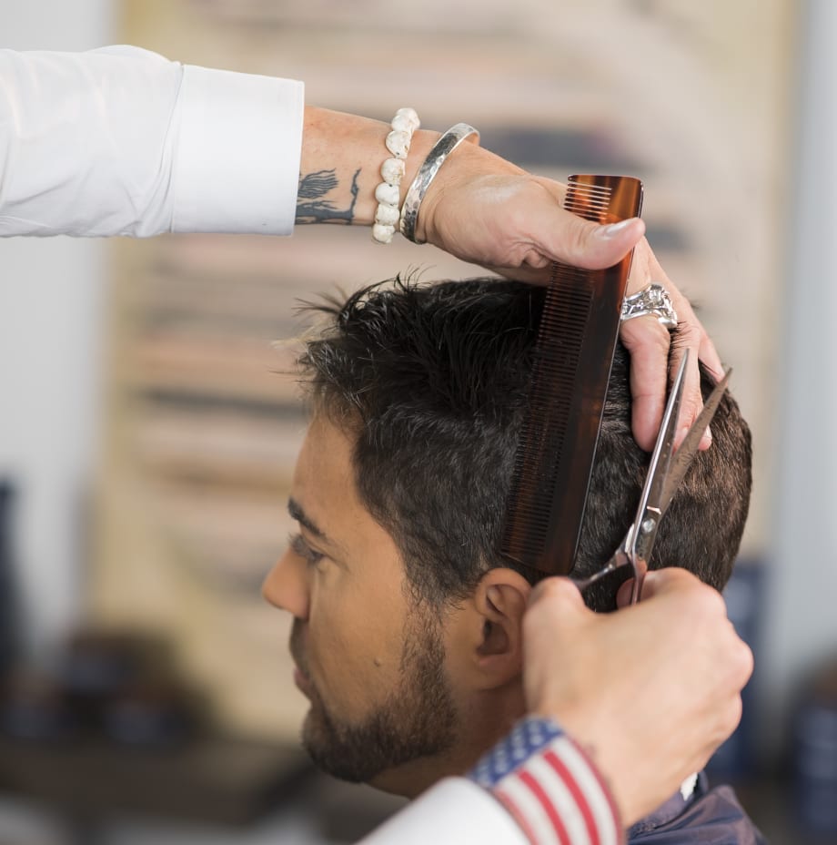 HOW-TO: Men's Textured Hair Cut Using Scissor-Over-Comb