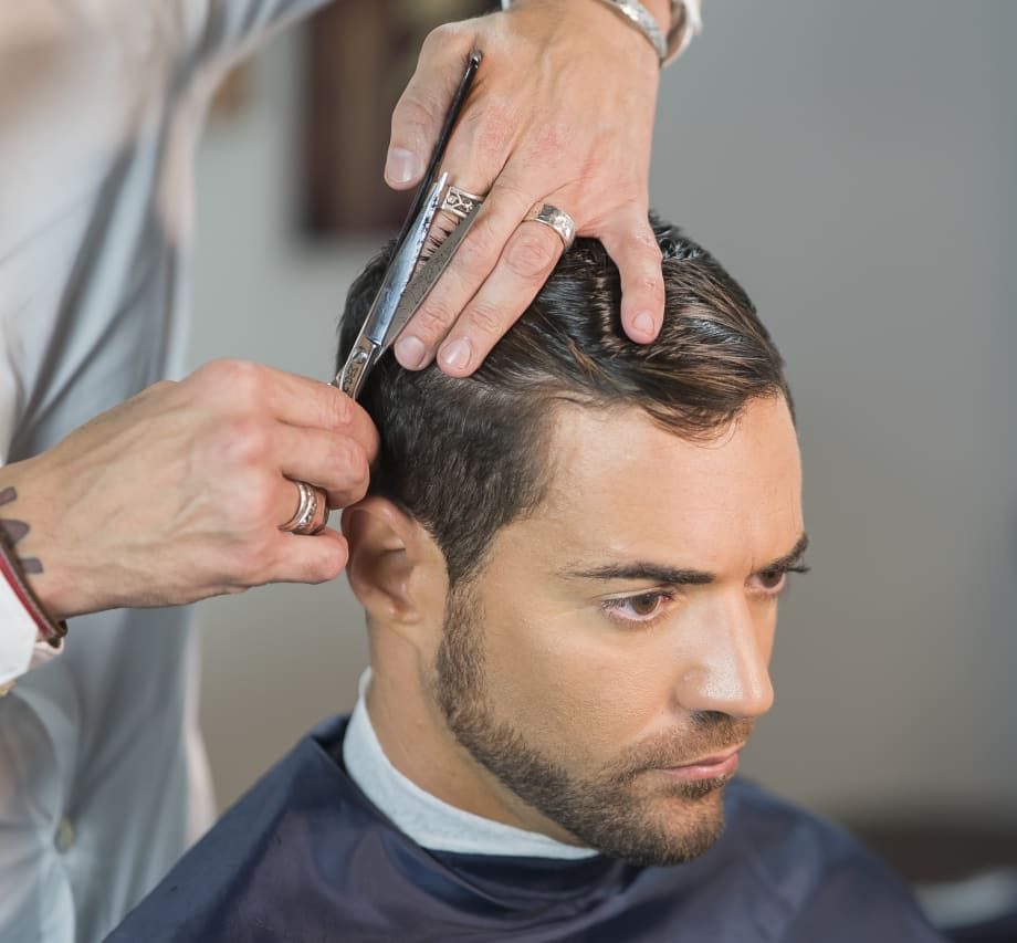 HOW-TO: Men's Textured Hair Cut Using Scissor-Over-Comb
