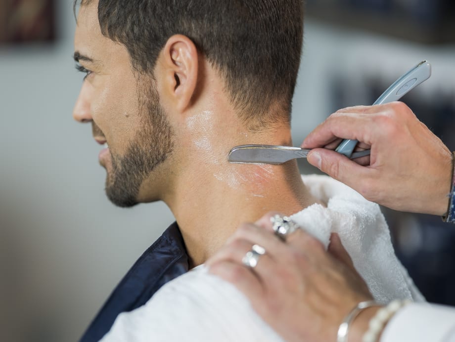 HOW-TO: Men's Textured Hair Cut Using Scissor-Over-Comb
