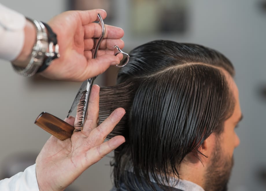 HOW-TO: Soft, Loose Waves for Men
