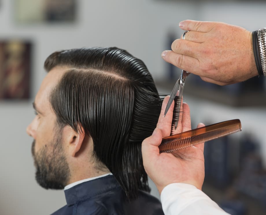 HOW-TO: Soft, Loose Waves for Men