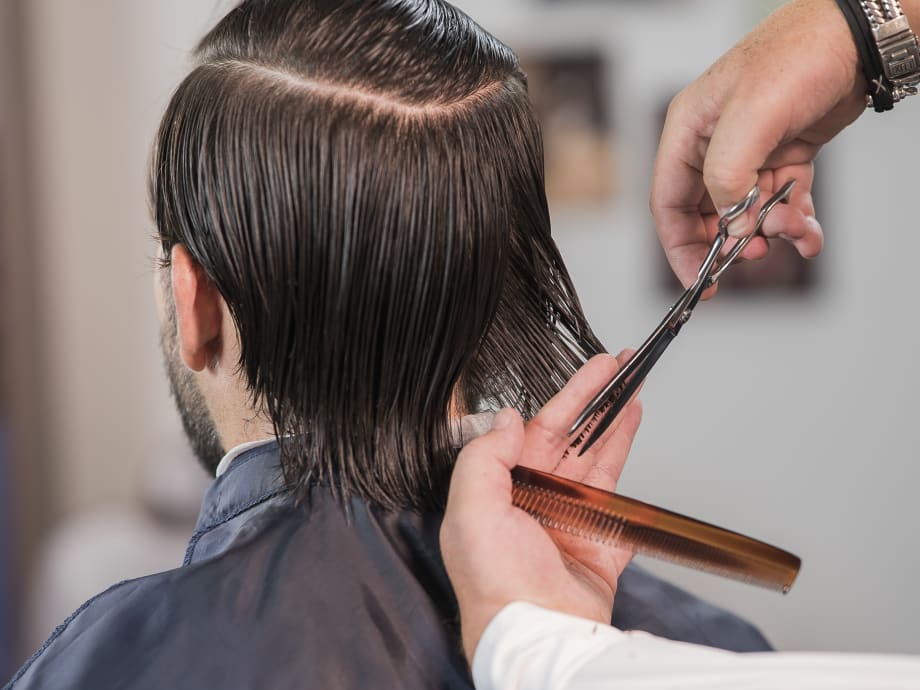 HOW-TO: Soft, Loose Waves for Men
