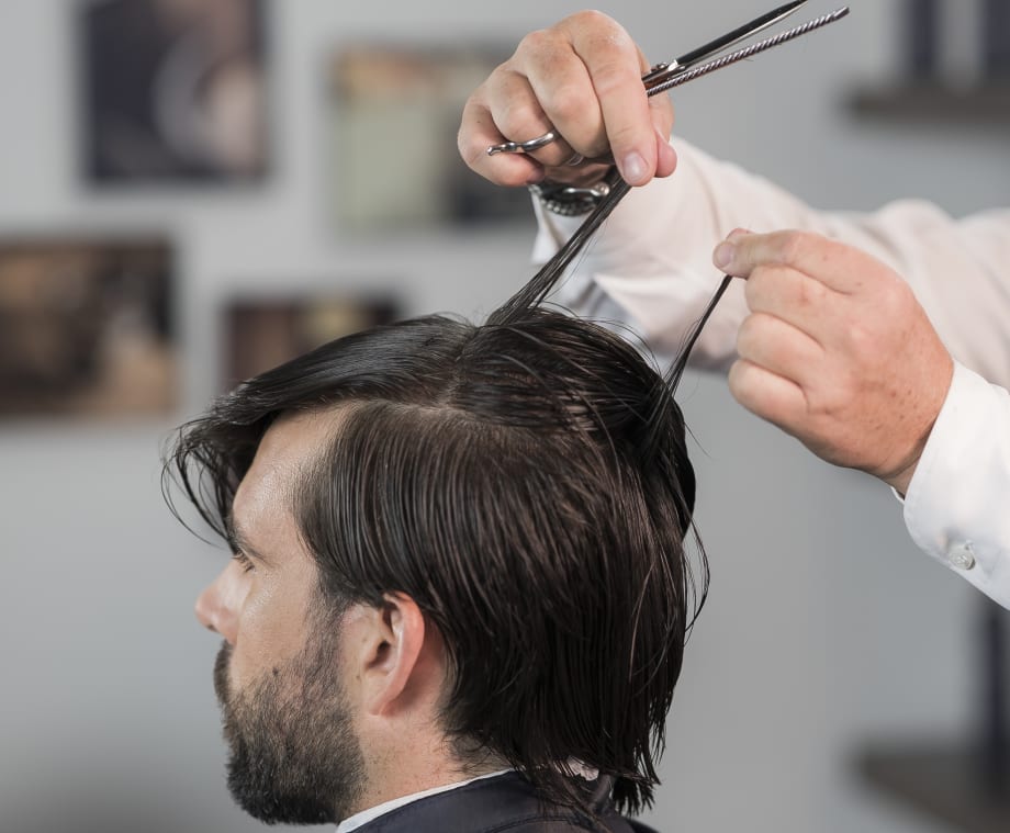 HOW-TO: Soft, Loose Waves for Men