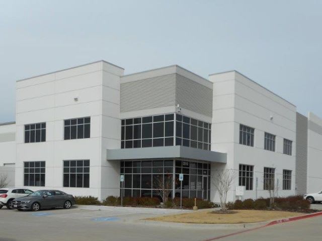 Daimler opens new parts distribution center