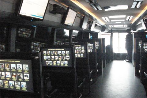 DaimlerChrysler hosts sales, expansion event