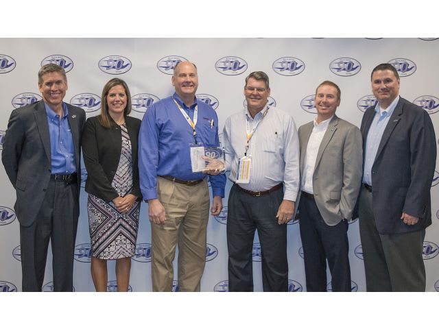Blue Bird Names Dana Supplier of the Year