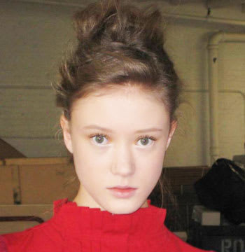 Fashion Week How-To