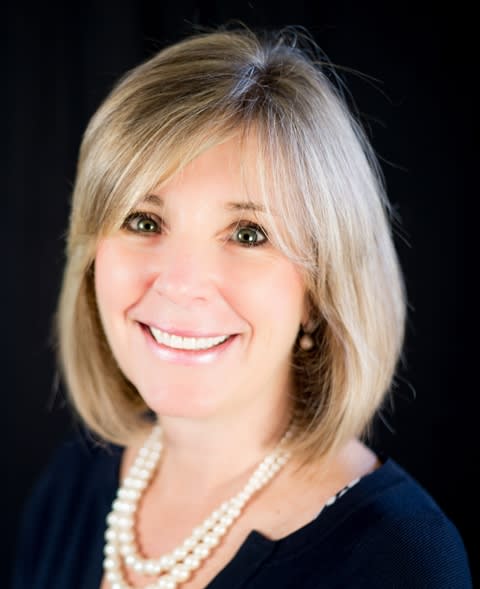 TCA’s Deborah Sparks Joins Wreaths Across America