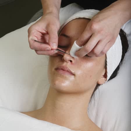 Dermaplus Skin + Body Signature Facial