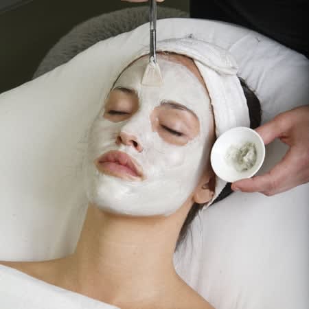 Dermaplus Skin + Body Signature Facial