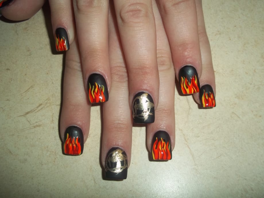 The Hunger Games-Inspired Nail Art