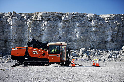 SR240 and SV280 Skid Steer Loaders