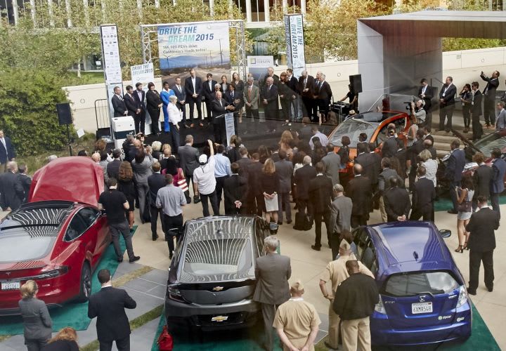 California Agencies to Expand Plug-In EV Use