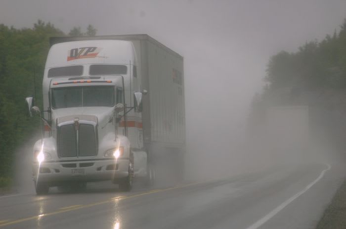 Fleets Can Help Drivers Maximize Fuel Economy