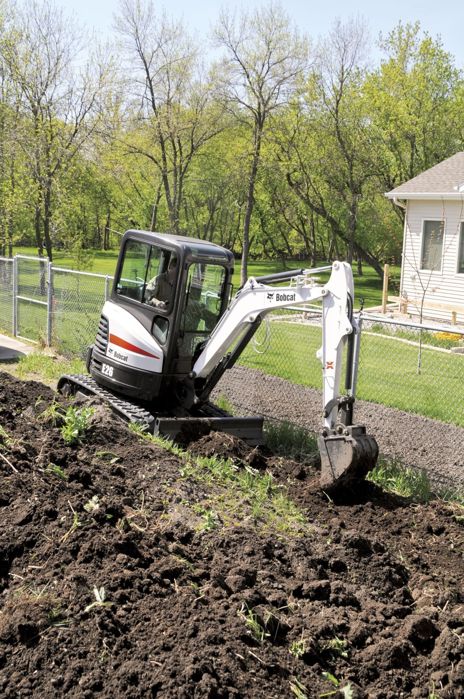 Automatic Tire Chain for Autocar's Xspotter
