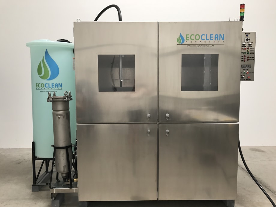 John Deere Expands EFI Offerings with Z955R ZTrak Mower