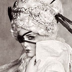 Meet the 2014 NAHA Finalist: Liza Espinoza | Editorial Stylist