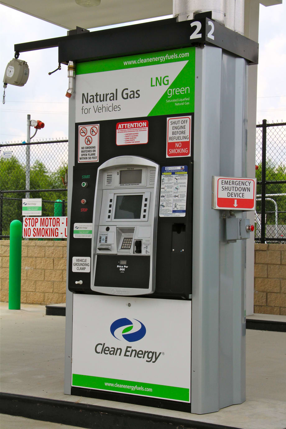Clean Energy Signs Multiple Fueling and Station Construction Agreements