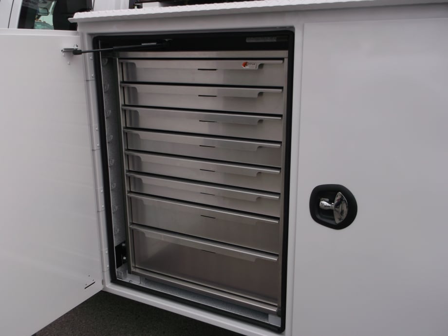 Commercial Vehicle Equipment Systems