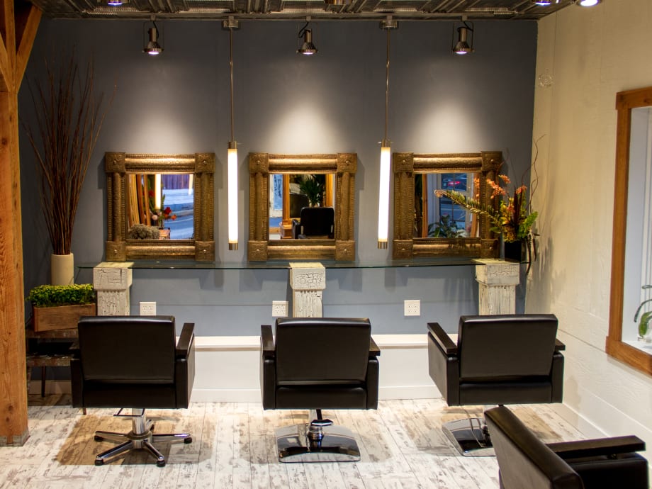 Salon Tour: Echo A Salon