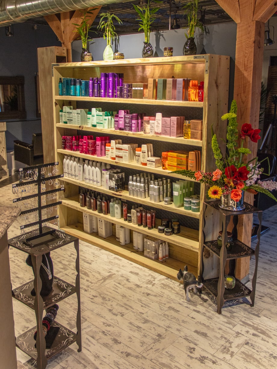 Salon Tour: Echo A Salon