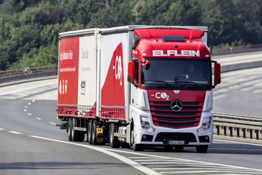 Daimler: Tests Show Integrated Approach Ups Fuel Efficiency