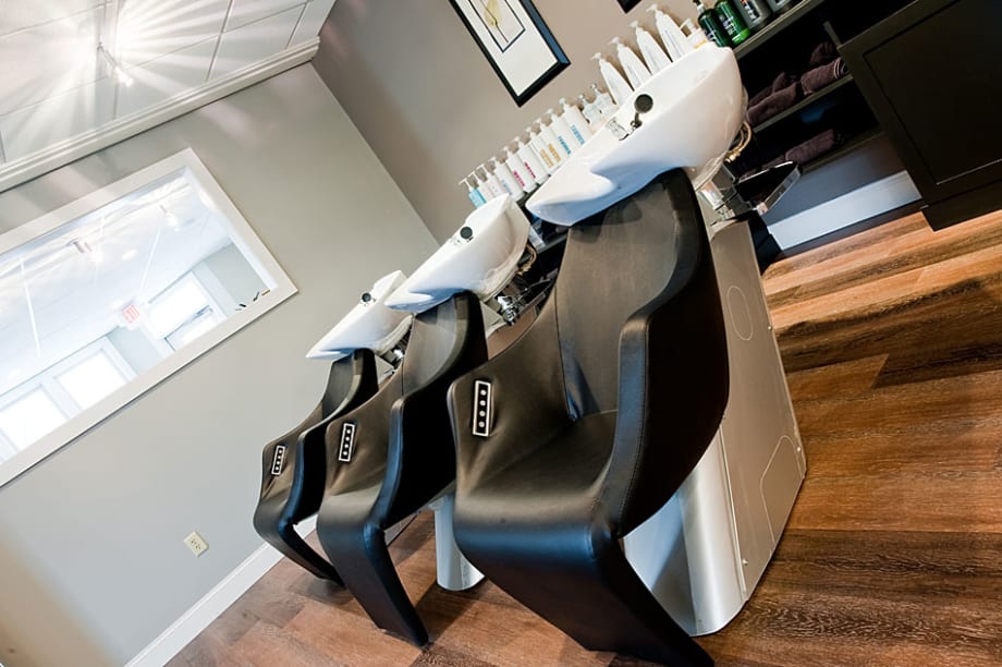 Elavina Salon and Spa