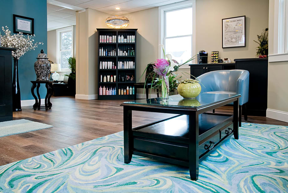 Elavina Salon and Spa