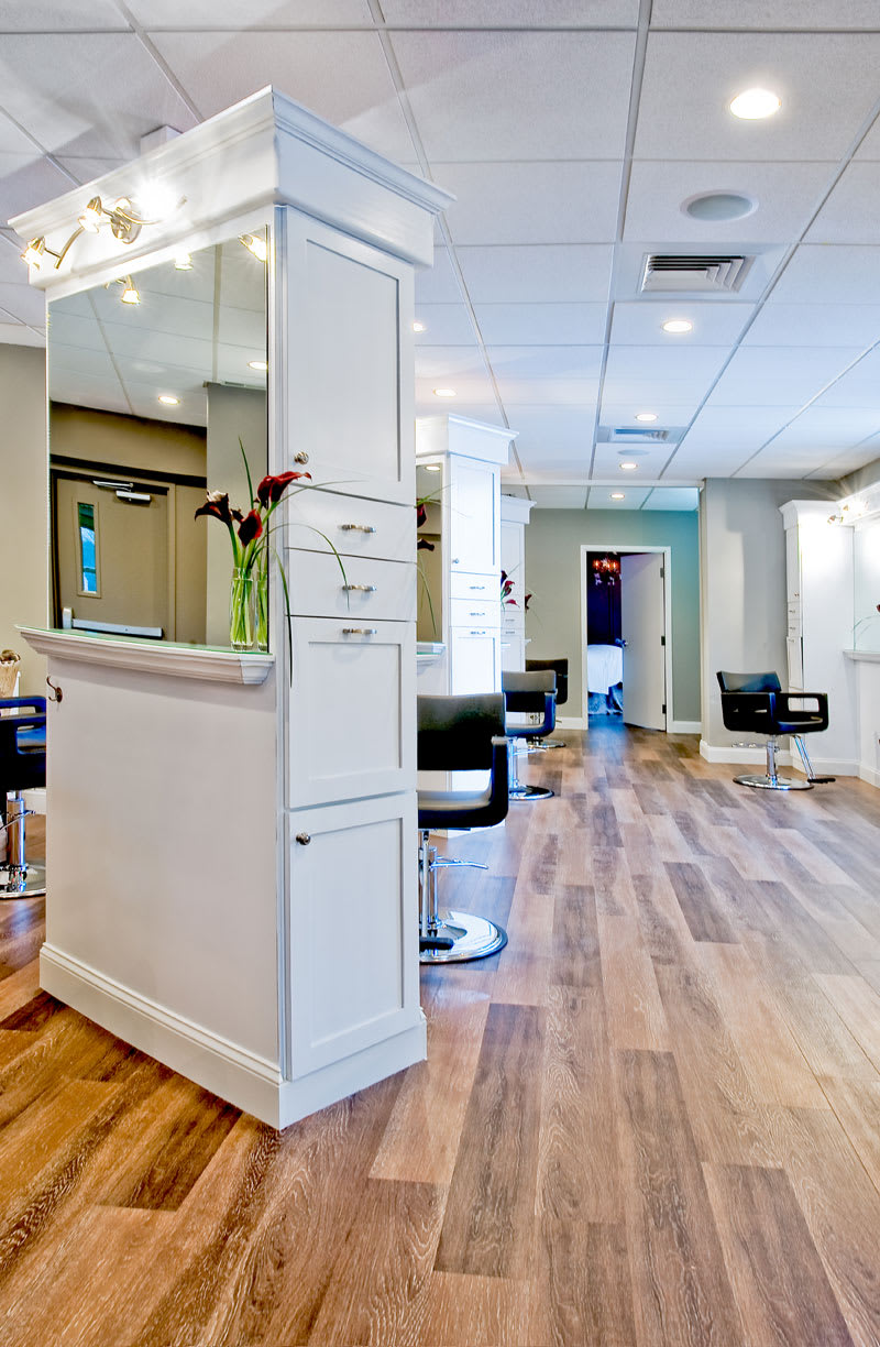Elavina Salon and Spa