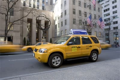 Hybrid Taxis Make Chicago History