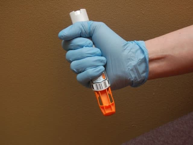 New York Clears Contracted School Bus Drivers to Use EpiPens