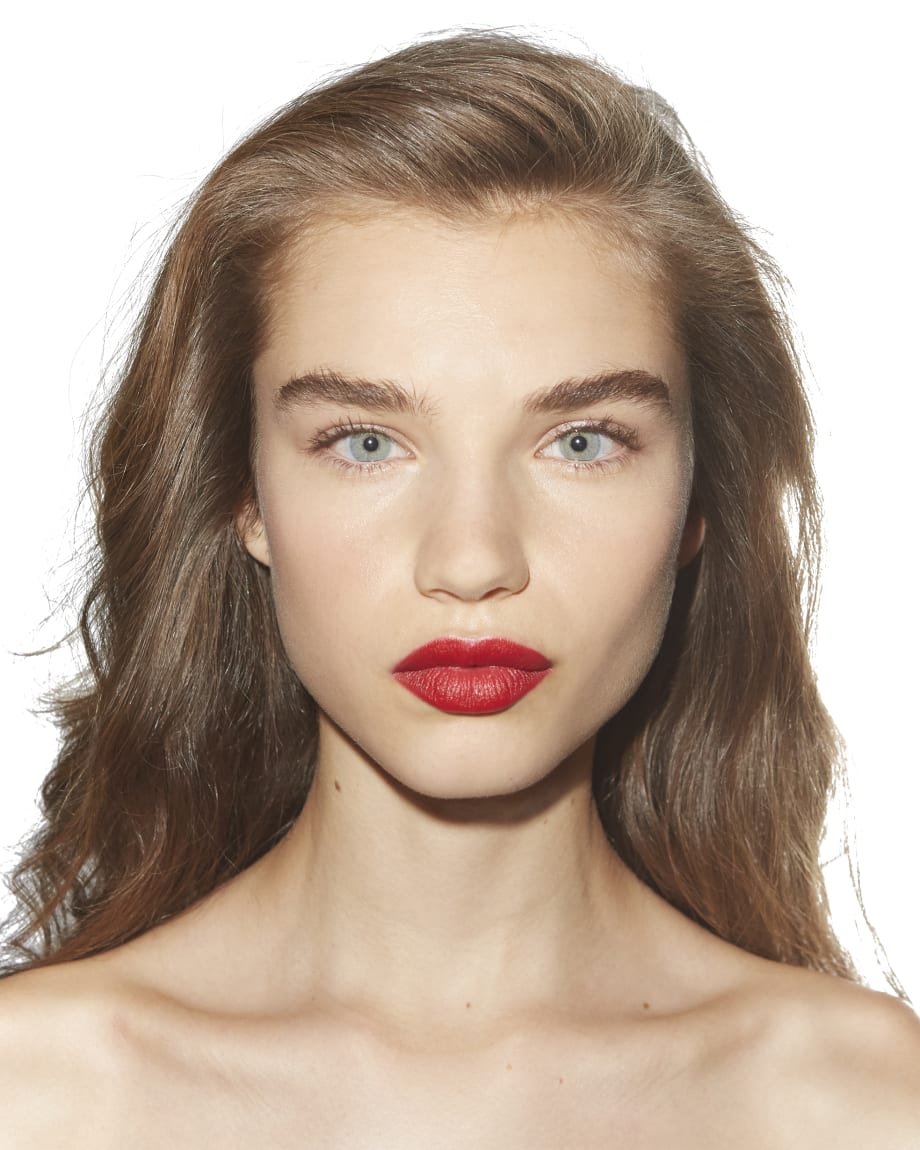 NYFW: Natural Defined Curls with Movement at Escada’s SS '19 Show