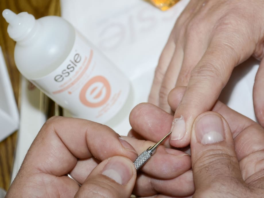 Essie's Apricot Cuticle Peel Periscope and Demo