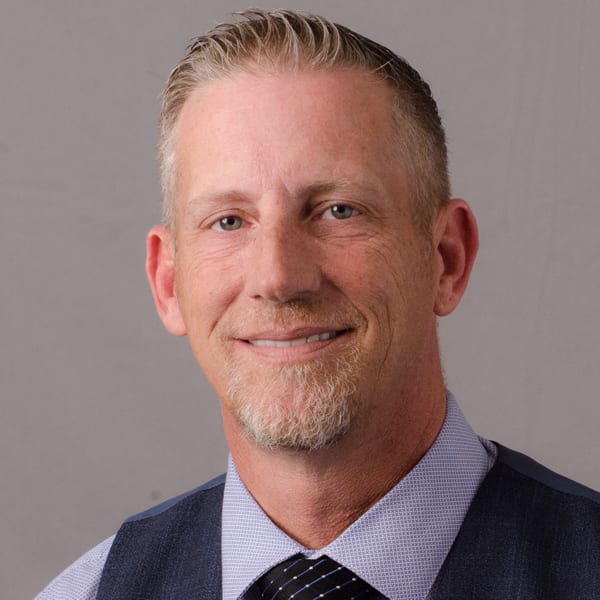 Top Chef Takes Helm at Florida Dealer Cafés