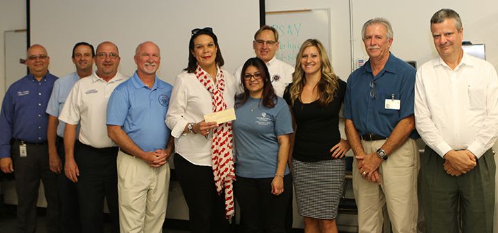 Fla. Association Awards Student Scholarship