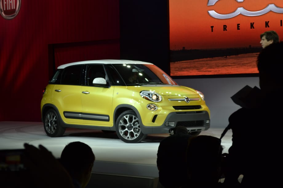 Chrysler Introduces Fiat 500e EV and 500L at LA Auto Show