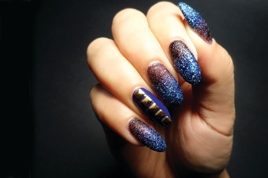 The Liquid Sand Gradient Manicure