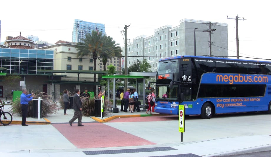 Fla.’s HART partners with Megabus to expand intermodal service