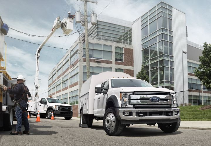 Ford Expands Super Duty Chassis Cab Production