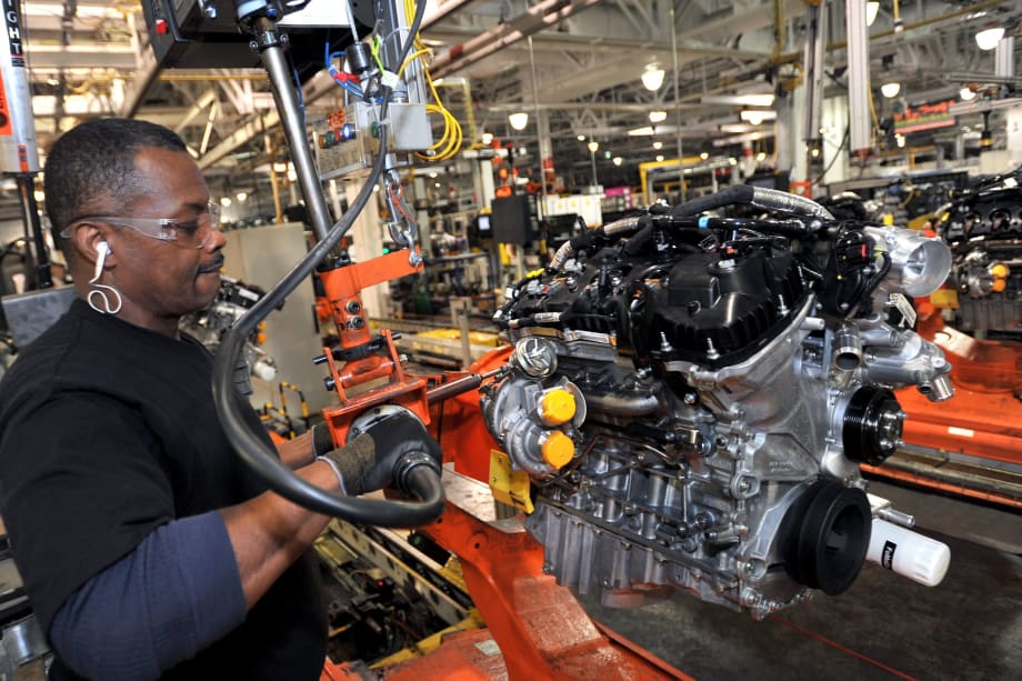Ford Shifting 2.0L EcoBoost Engine Production to U.S. to Meet Demand