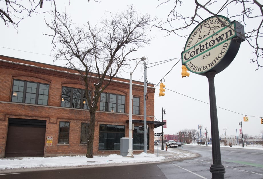 Ford Locates Self-Driving Unit in Historic Detroit
