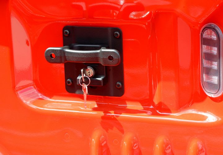 Ford Adds Cargo Management System to 2015 F-150