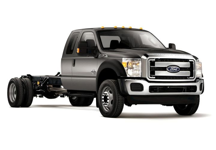 Half of Ford's Class 3-5 Chassis Cab Buyers Choose Gasoline
