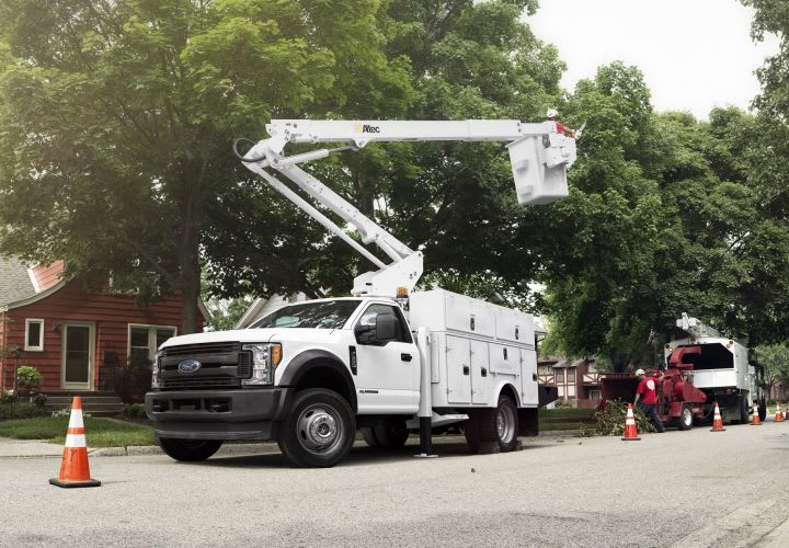 Ford Boosts Diesel Super Duty Chassis Cabs