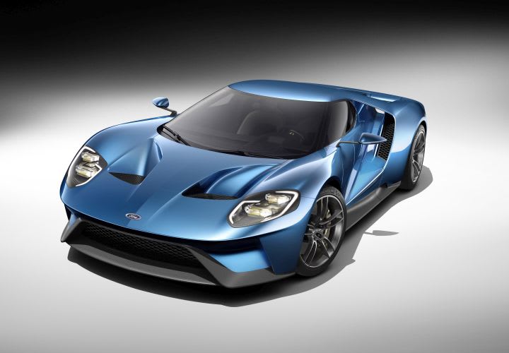 Ford's GT Supercar Lightens Weight with Carbon Fiber