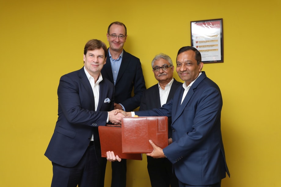 Ford, Mahindra Developing New EV, SUVs for India