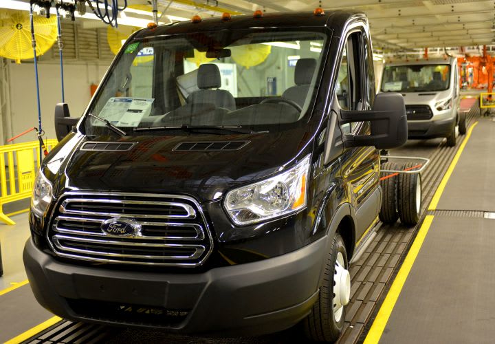 Ford to Offer Pair of Cutaway Van Models Through 2019