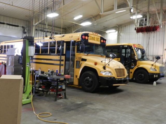 Job fair aims to attract nearly 100 school bus drivers, attendants