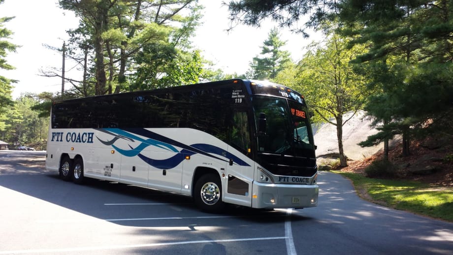 MCI delivers J4500s to Miss., Mass.