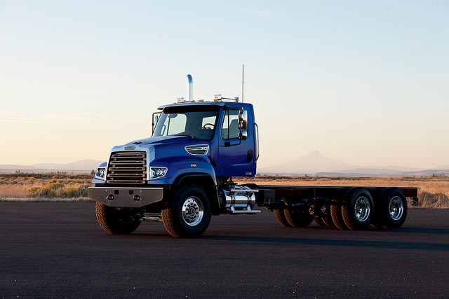 Freightliner Offers Twin-Steer Kits for Severe-Duty Models